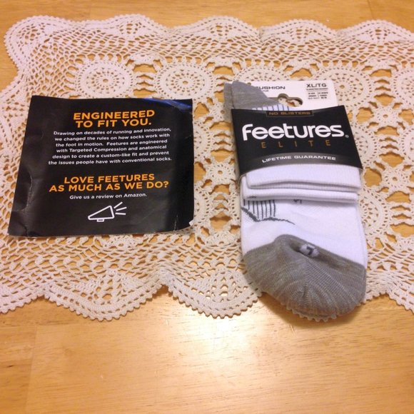 Feetures Underwear & Socks Running Socks Seamless Toe Anatomical